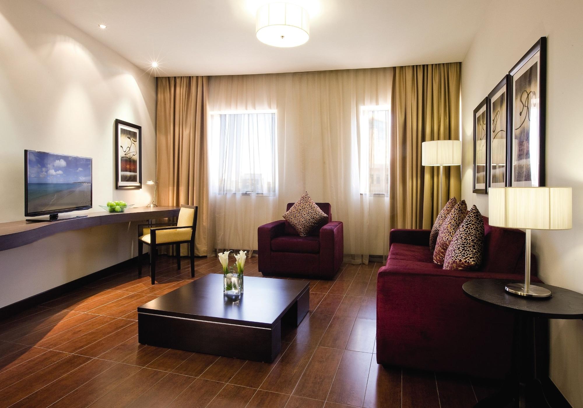 Moevenpick Hotel Apartments Al Mamzar Дубай Екстериор снимка Living room