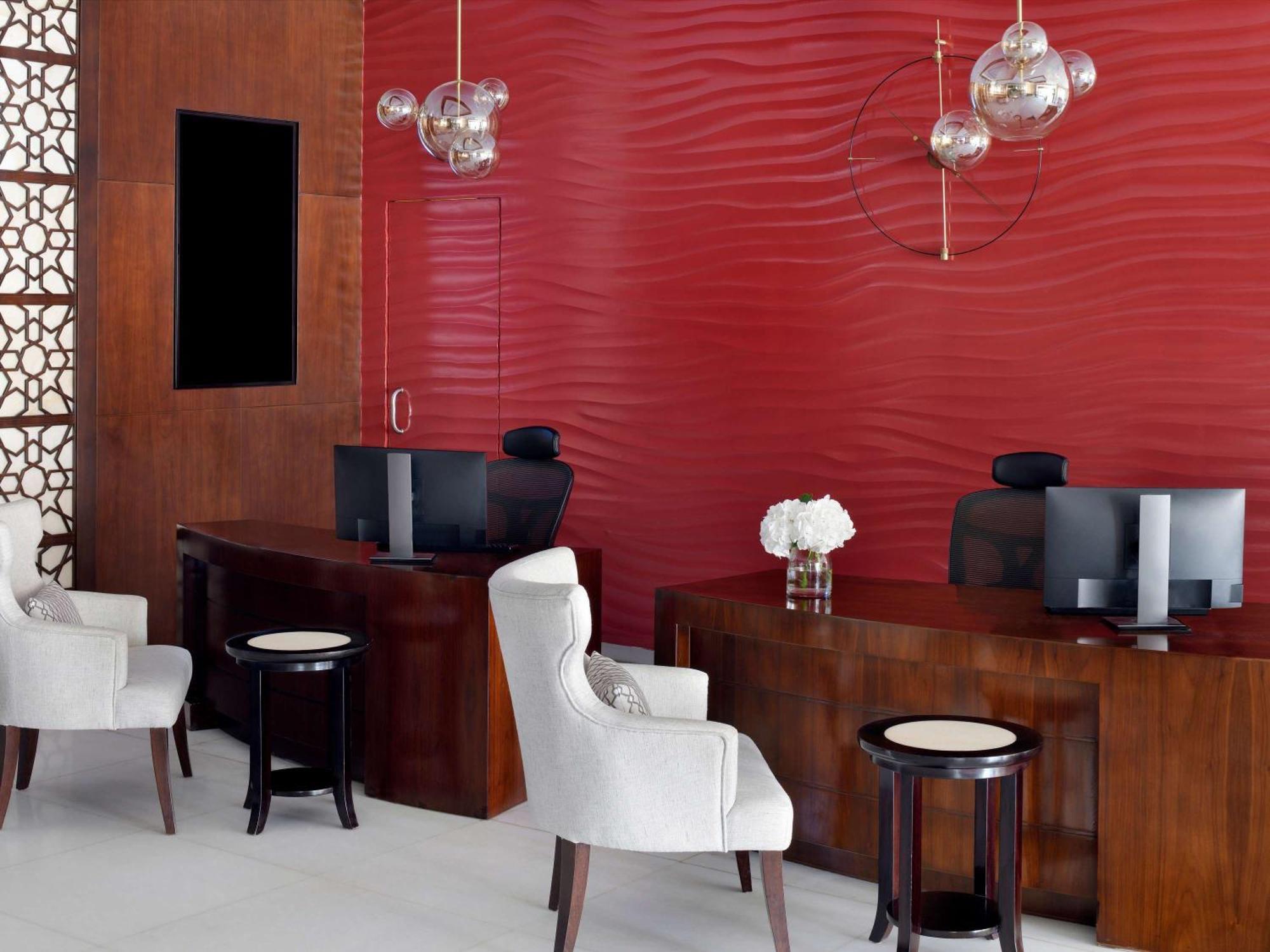 Moevenpick Hotel Apartments Al Mamzar Дубай Екстериор снимка 3D wall panels